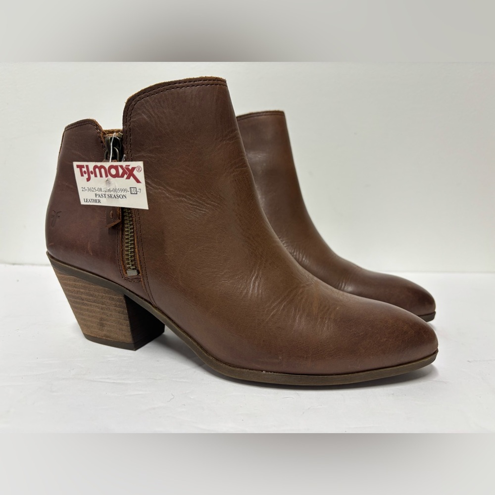 FRYE Judith Cognac Tan Zip Up Heeled Ankle Booties Women’s Size 9